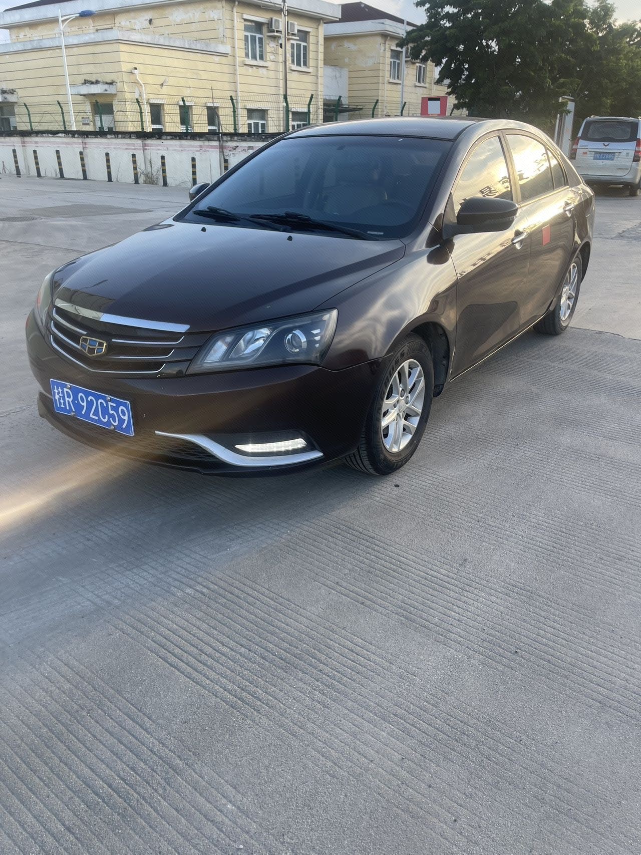 GEELY Emgrand 2016 GEELY Emgrand 2016 car image