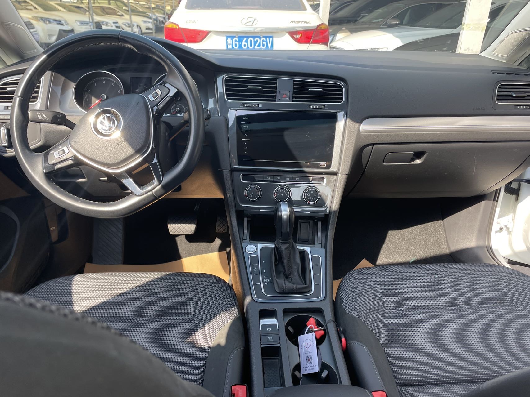 Volkswagen Golf 2020 car image #4