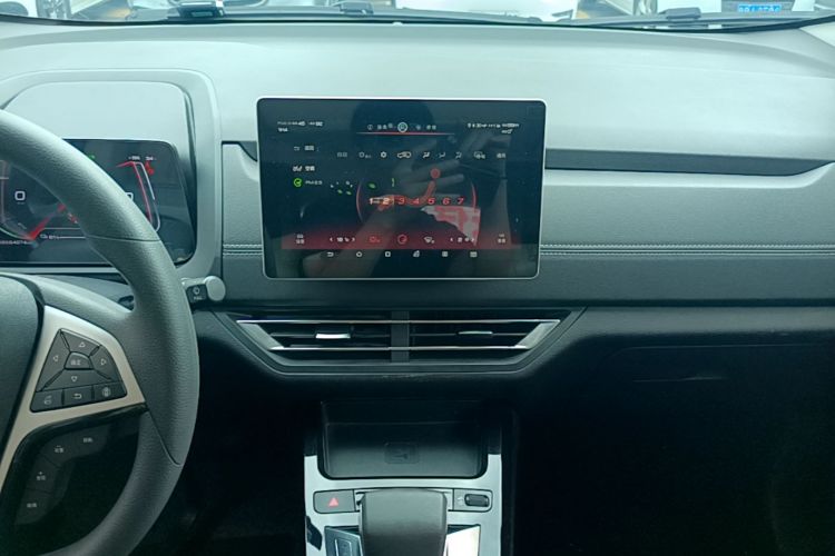 BYD Yuan New Energy 2019 car image #13