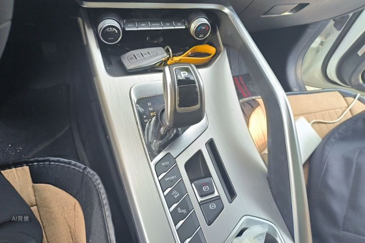 GEELY Coolray 2019 #16 GEELY Coolray 2019 car image #16