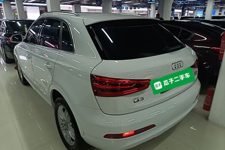 Audi Q3 2015 car image #5