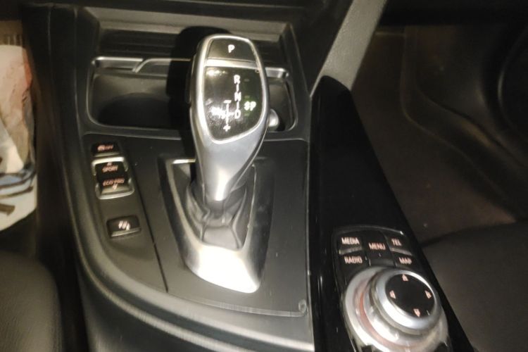 BMW 3 Series 2017 #14 BMW 3 Series 2017 car image #14