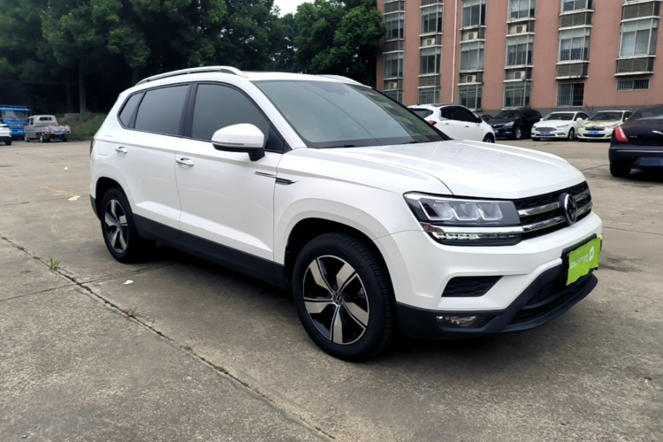 Volkswagen Tharu 2021 car image #4