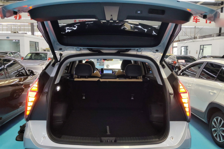 GEELY Boyue L 2023 image de voiture #19