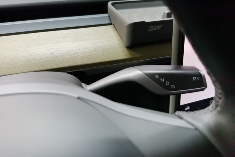 Tesla Model Y 2023 #18 Tesla Model Y 2023 car image #18