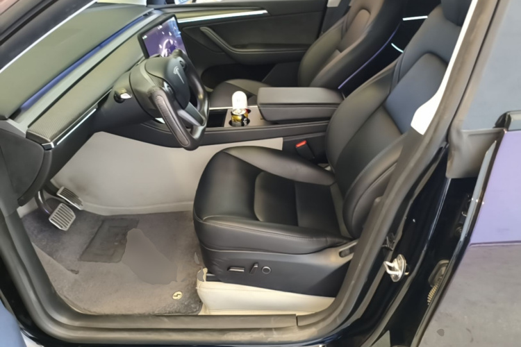 Tesla Model Y 2023 #15 Tesla Model Y 2023 car image #15