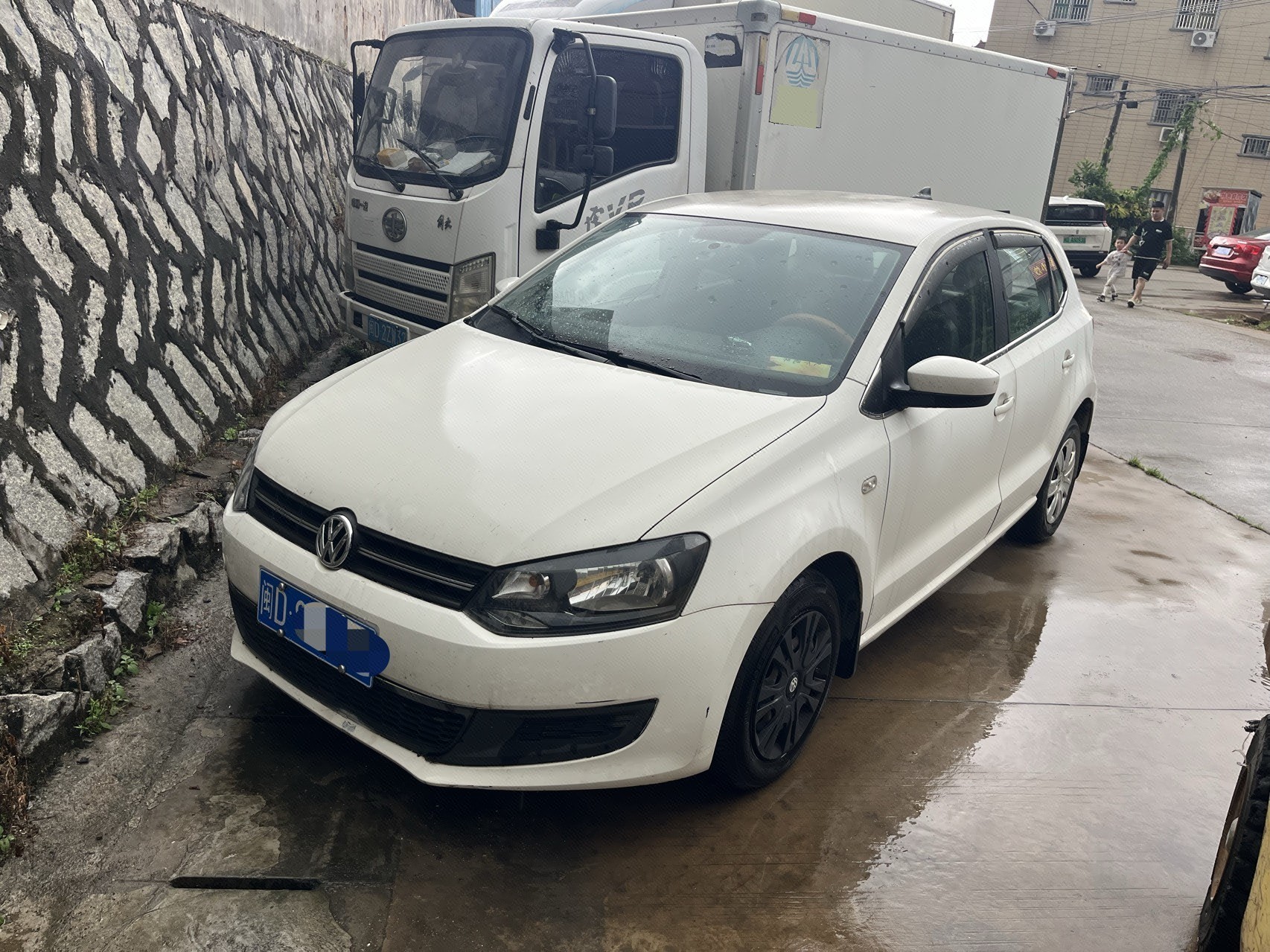 Volkswagen Polo 2012 Volkswagen Polo 2012 car image