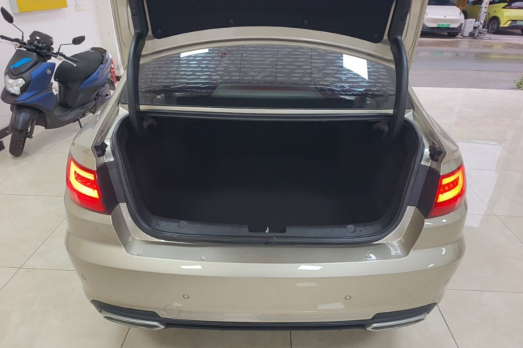 GEELY Emgrand GL 2018 #19 GEELY Emgrand GL 2018 صورة سيارة #19