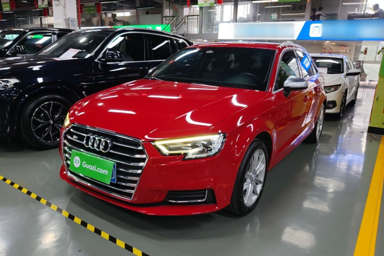 Audi A3 2019 car image #2