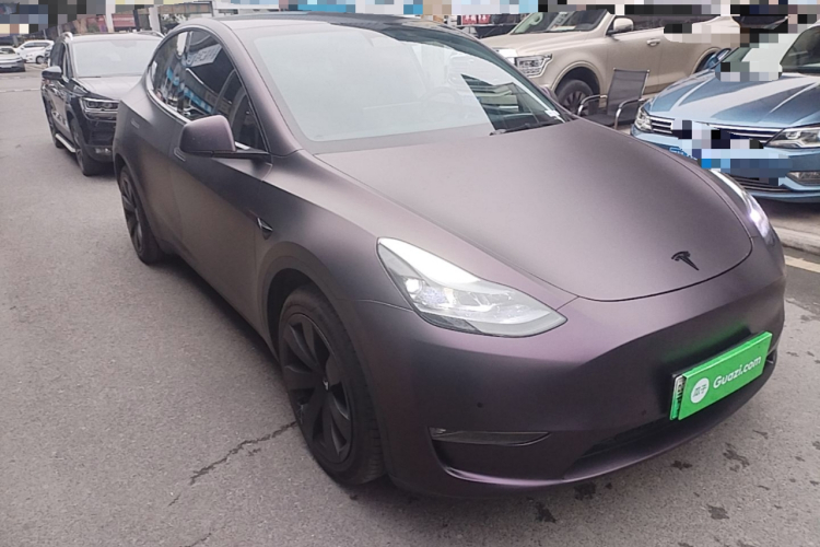 Tesla Model Y 2023 #4 Tesla Model Y 2023 صورة سيارة #4
