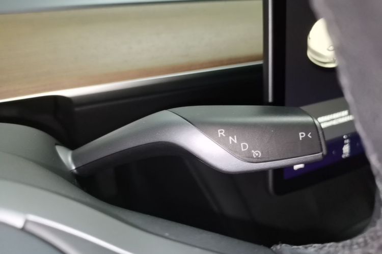 Tesla Model 3 2021 car image #14