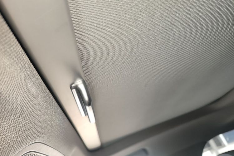 Audi A3 2019 car image #18