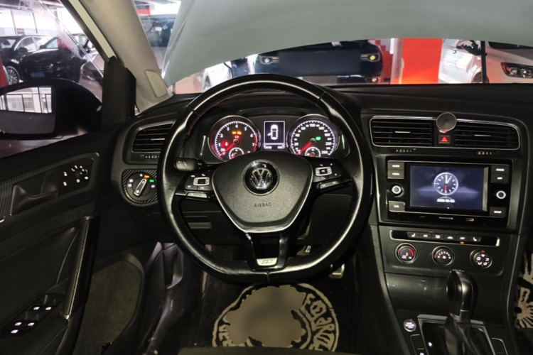 Volkswagen Golf 2018 #15 Volkswagen Golf 2018 car image #15