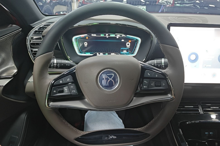 BYD Han 2022 car image #11
