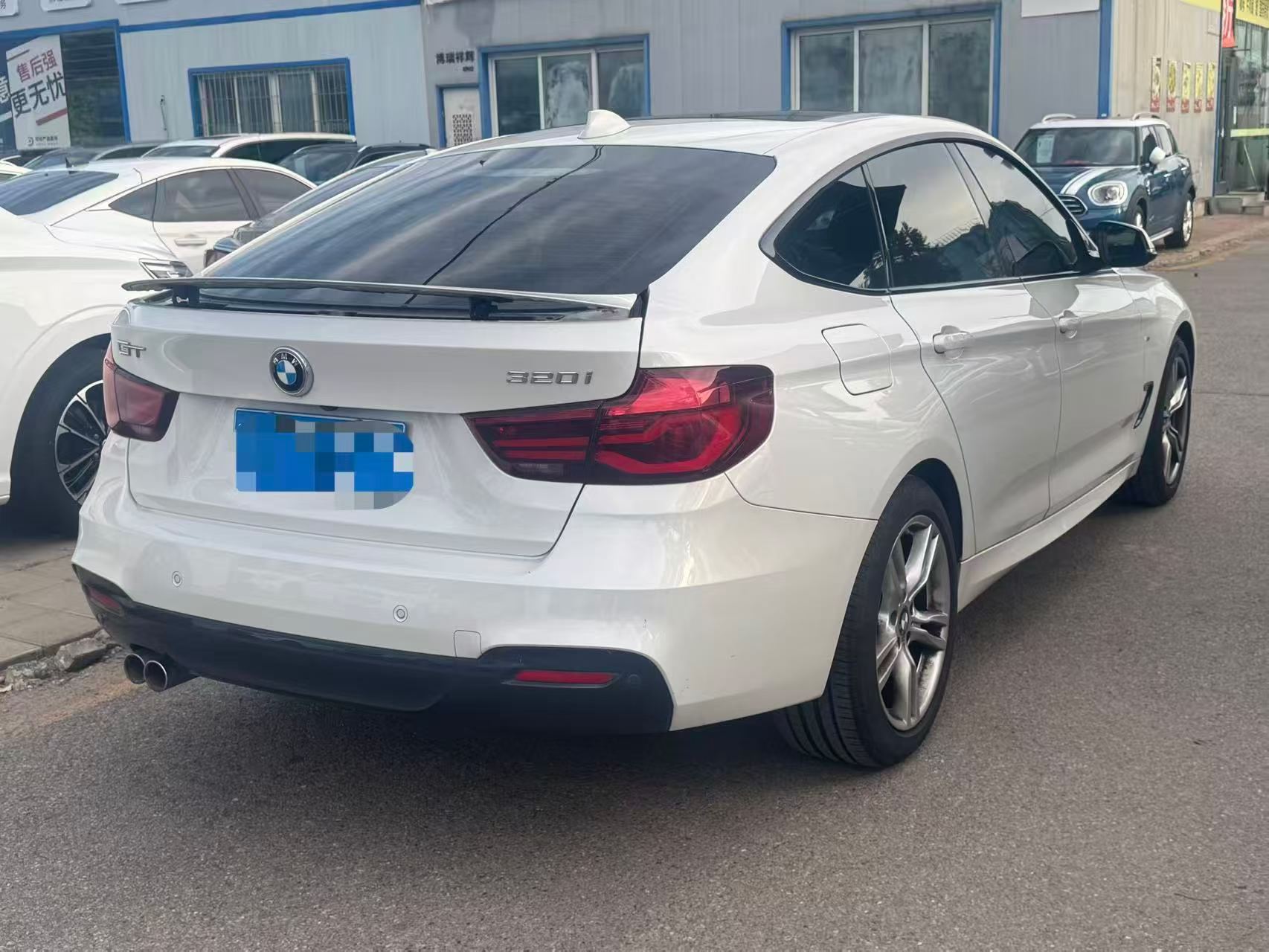 BMW 3 Series GT 2019 car image #8