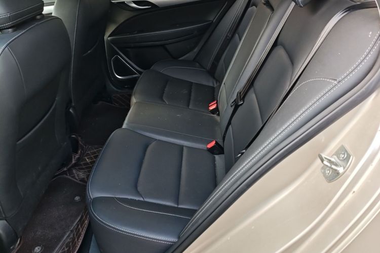 GEELY Emgrand 2020 #17 GEELY Emgrand 2020 car image #17
