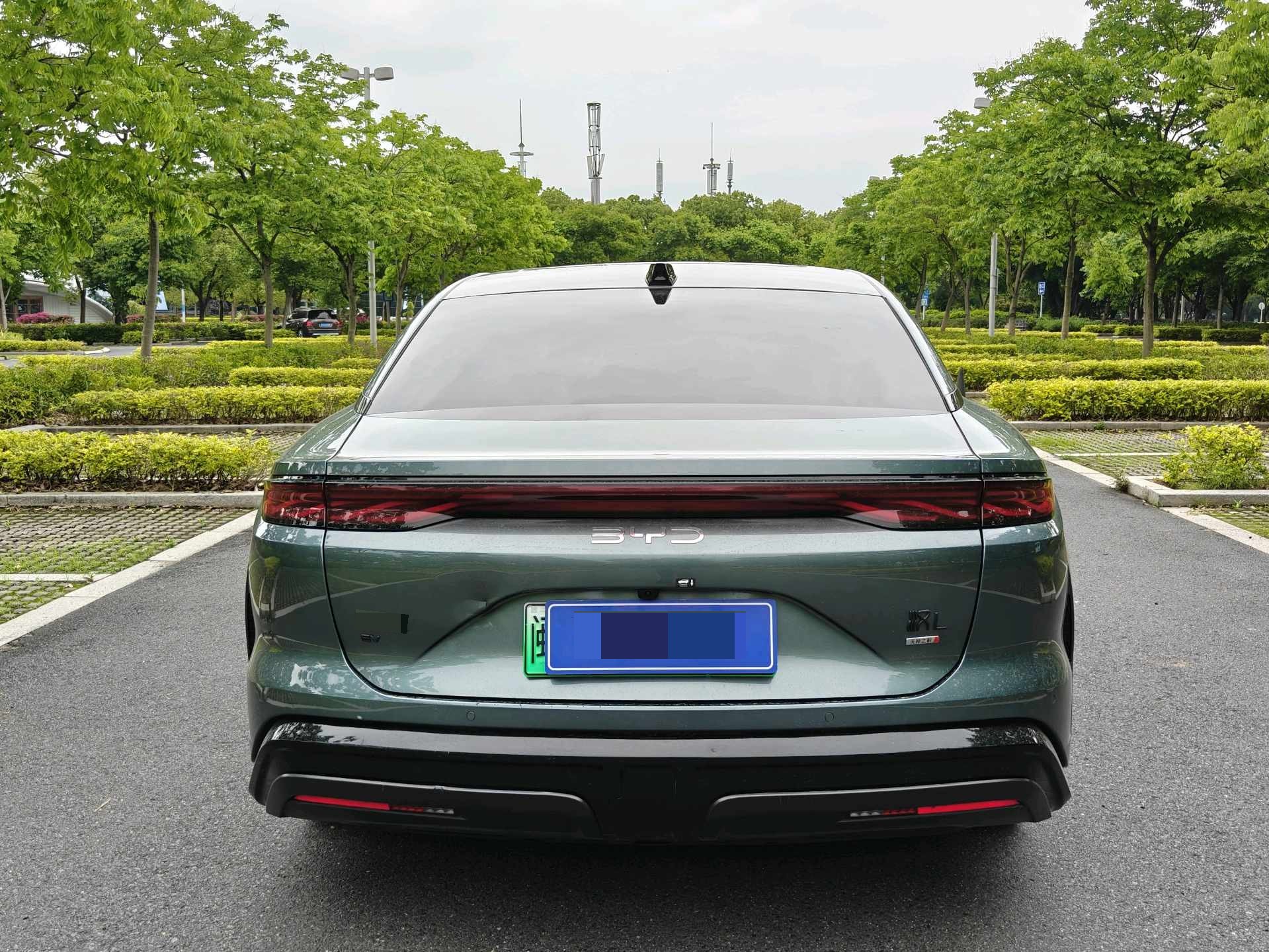 BYD HanL 2025 car image #8