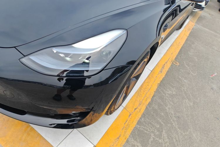 Tesla Model 3 2023 car image #23
