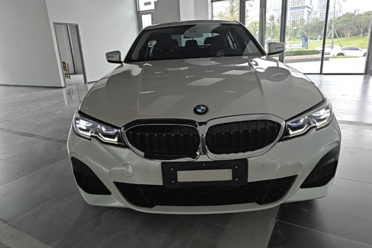 BMW 3 Series 2021 #3 BMW 3 Series 2021 immagine di auto #3