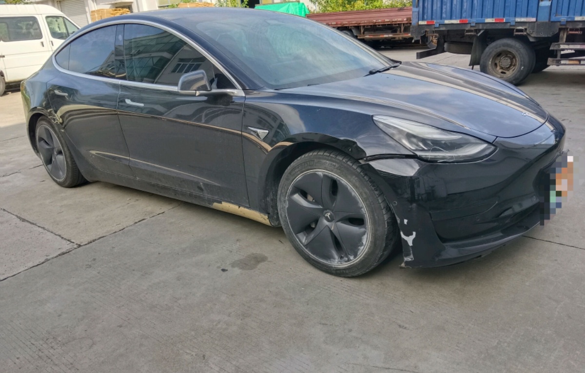 Tesla Model 3 2020 car image #5