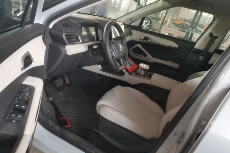 BYD YuanUP 2025 #12 BYD YuanUP 2025 صورة سيارة #12
