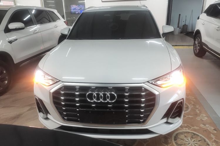 Audi Q3 2022 #3 Audi Q3 2022 car image #3