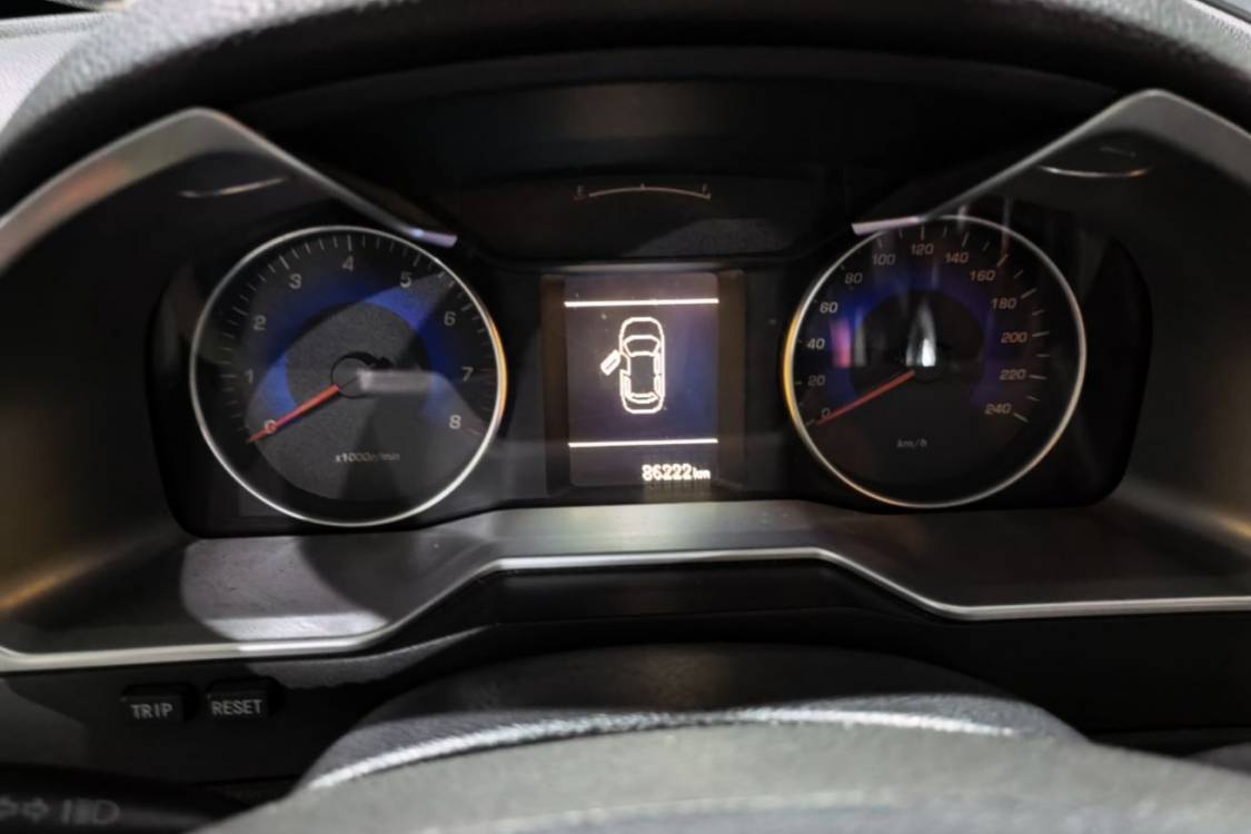 GEELY Emgrand 2015 صورة سيارة #26