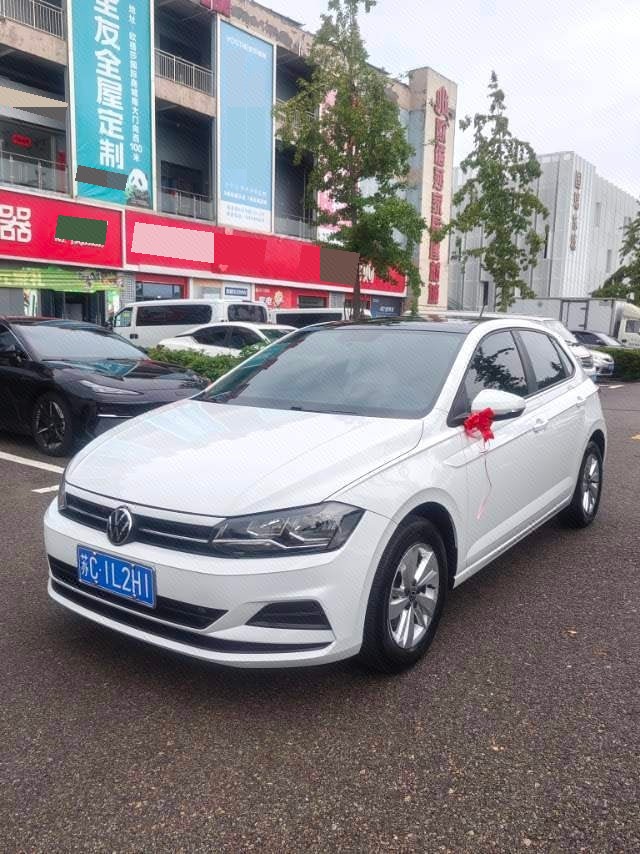 Volkswagen Polo 2023 car image 