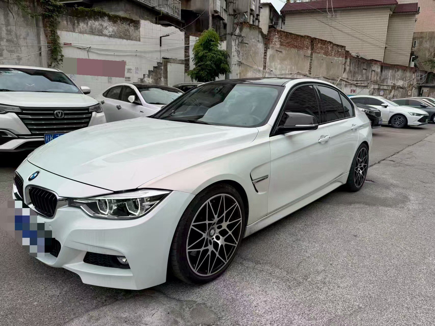 BMW 3 Series 2018 car image 