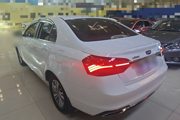 GEELY Emgrand 2018 car image #5