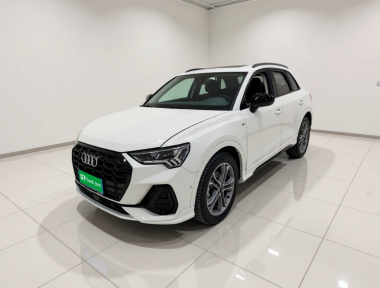 Audi Q3 2023 Audi Q3 2023 car image