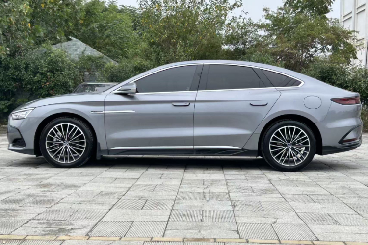 BYD Han 2023 car image #5