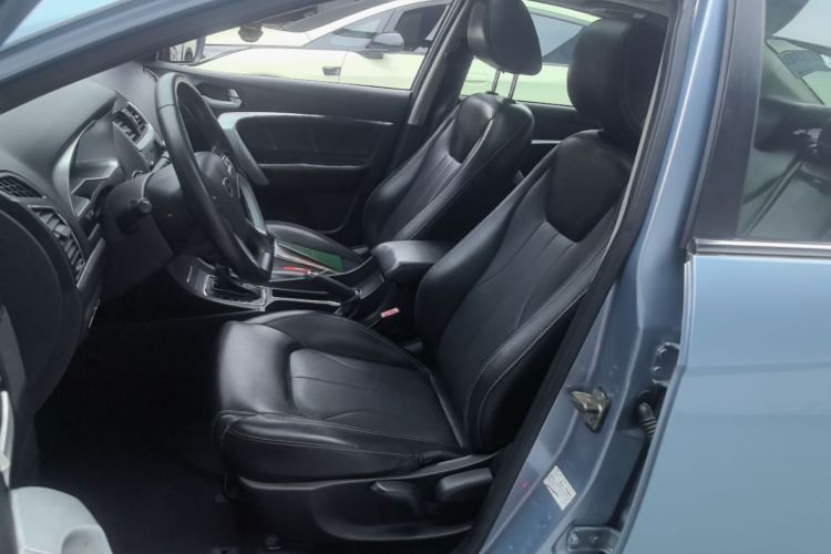 GEELY Emgrand 2016 immagine di auto #15