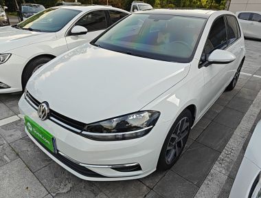 Volkswagen Golf 2020 car image 