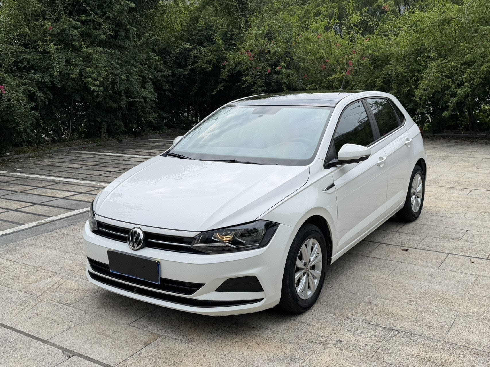 Volkswagen Polo 2021 car image 