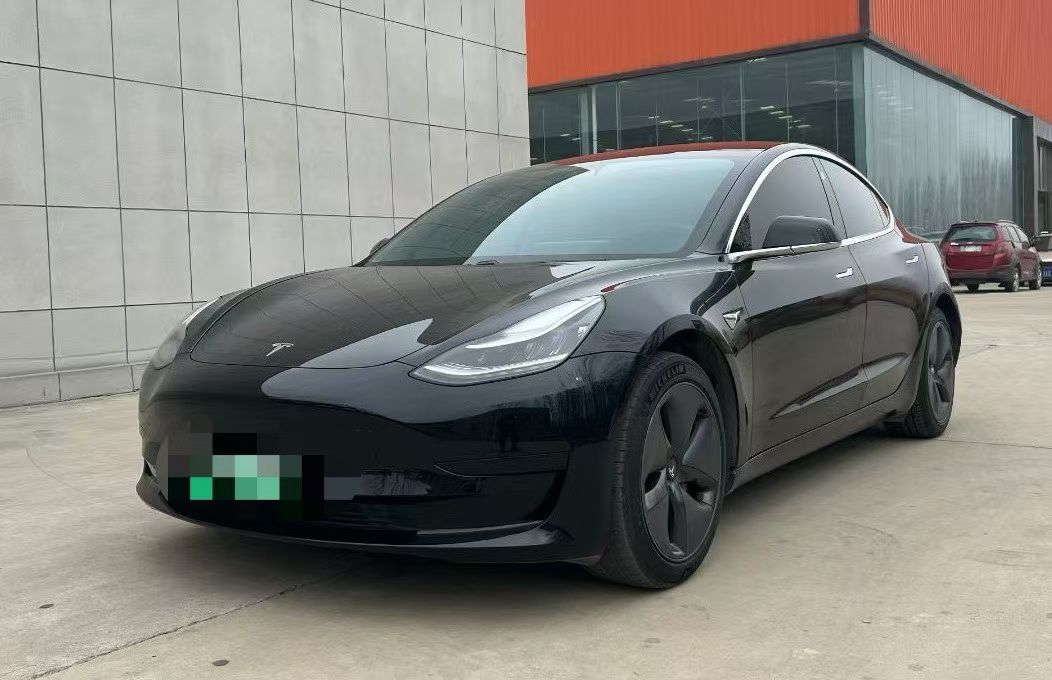Tesla Model 3 2021 car image 