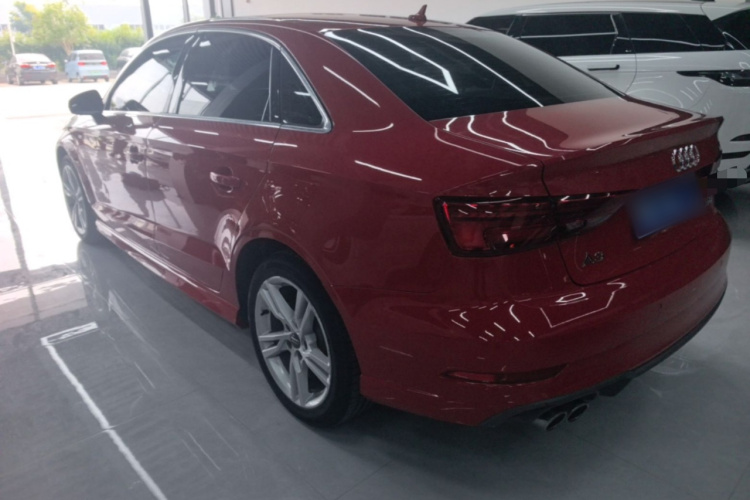Audi A3 2018 car image #5