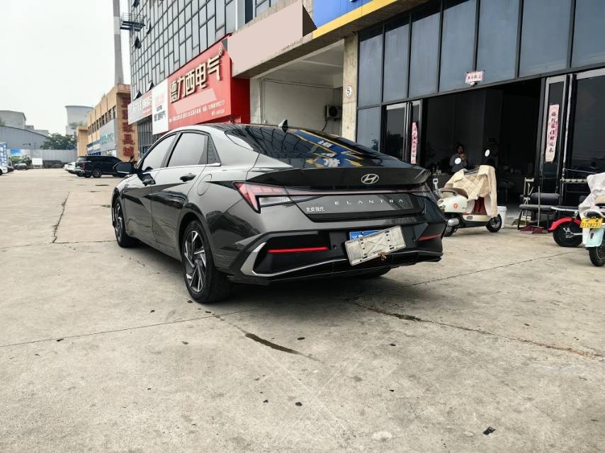 Hyundai Elantra 2023 car image #7