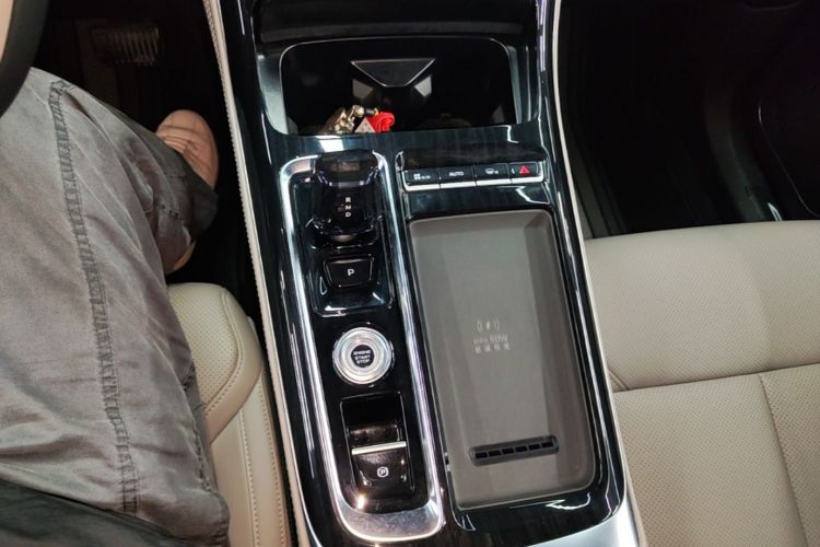 GEELY Boyue L 2026 #18 GEELY Boyue L 2026 imagem de carro #18
