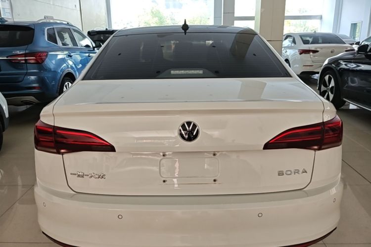 Volkswagen Bora 2022 car image #6