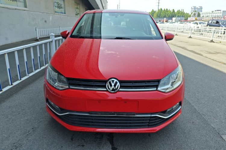 Volkswagen Polo 2017 car image #3