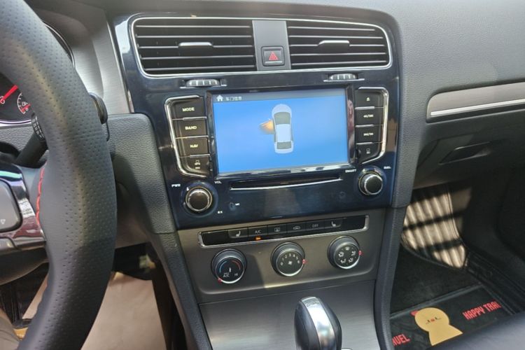Volkswagen Golf 2015 car image #13