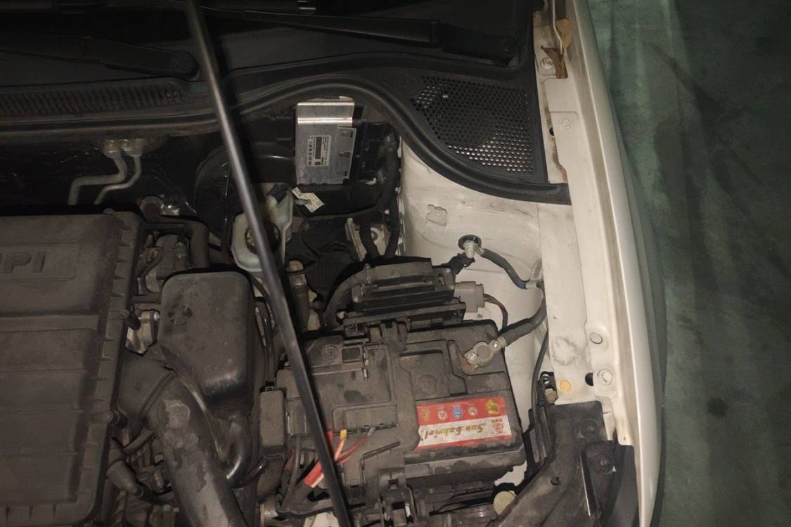 Volkswagen Polo 2016 car image #12