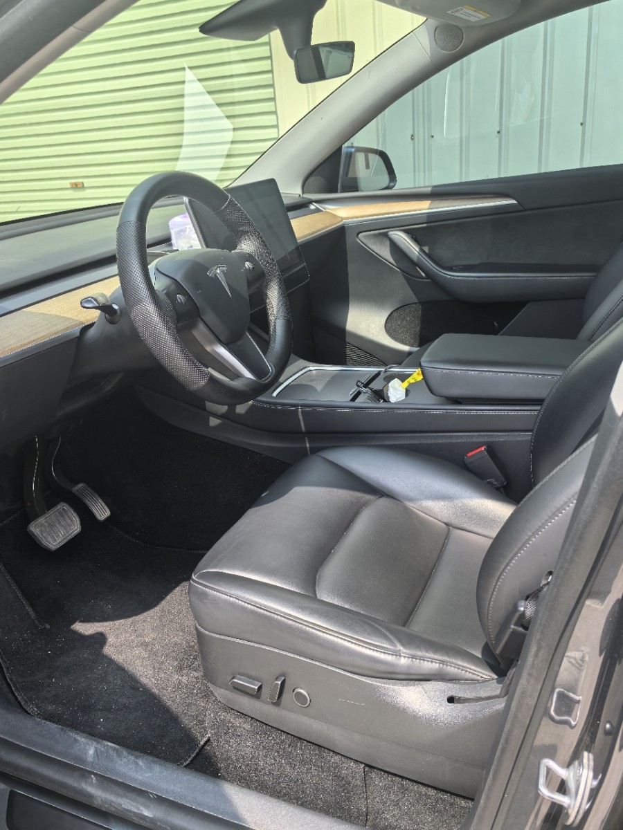 Tesla Model Y 2021 #5 Tesla Model Y 2021 car image #5