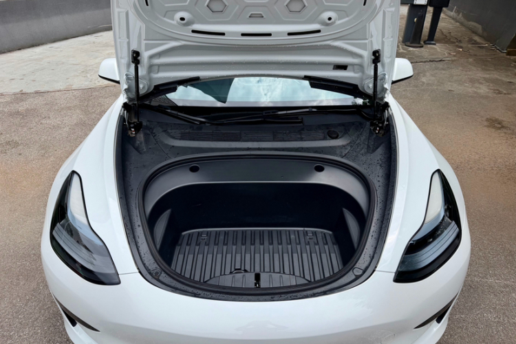 Tesla Model 3 2022 car image #27
