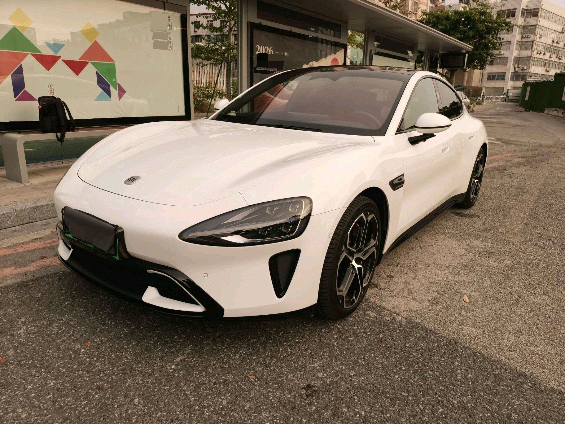 MI SU7 2025 MI SU7 2025 car image