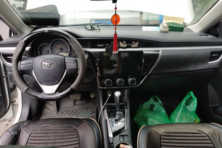 Toyota Corolla 2018 car image #11