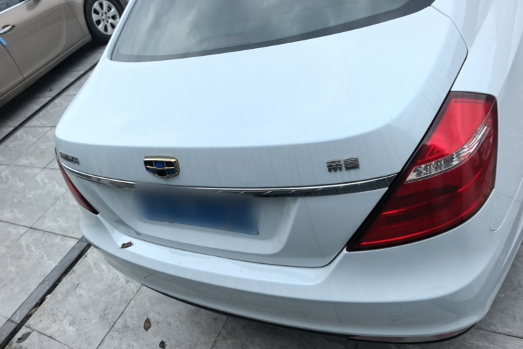 GEELY Emgrand 2018 car image #6