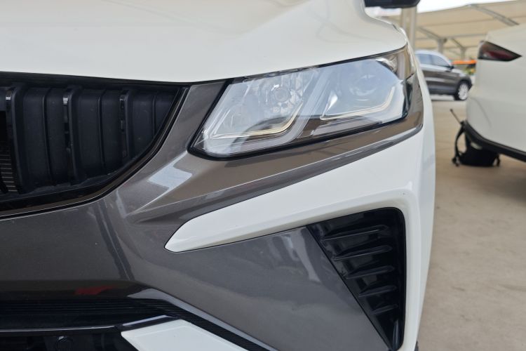 GEELY Coolray 2023 immagine di auto #23