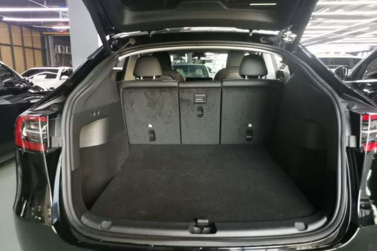 Tesla Model Y 2023 #19 Tesla Model Y 2023 car image #19
